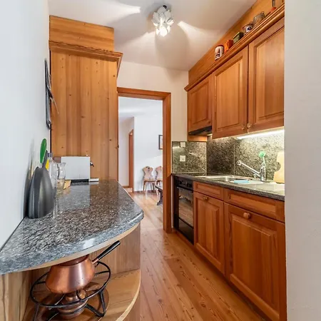 Apartment Chesa Elianto - La Punt