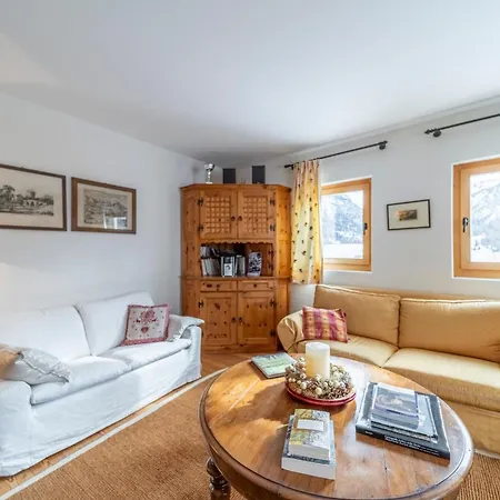 Apartment Chesa Elianto - La Punt